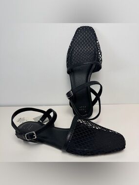 Women's Vanna Fishnet Slingback Flats with Memory Foam Insole Black size 11